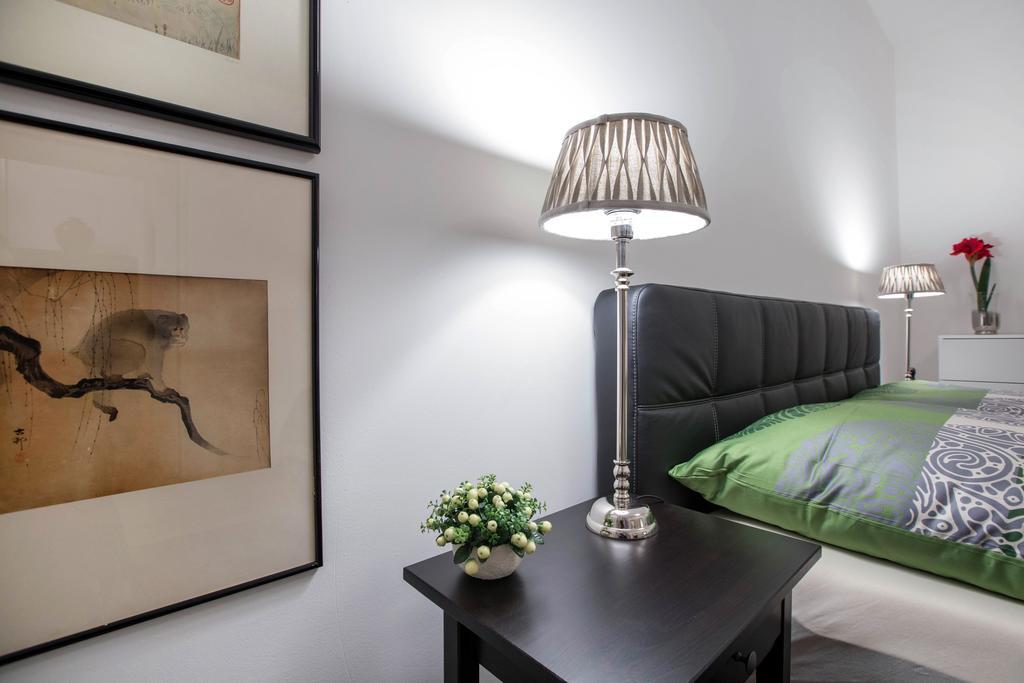 Apartment Schottenring Виена Стая снимка