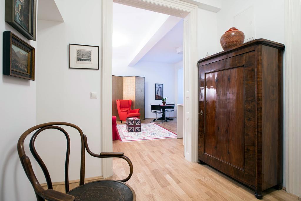 Apartment Schottenring Виена Стая снимка