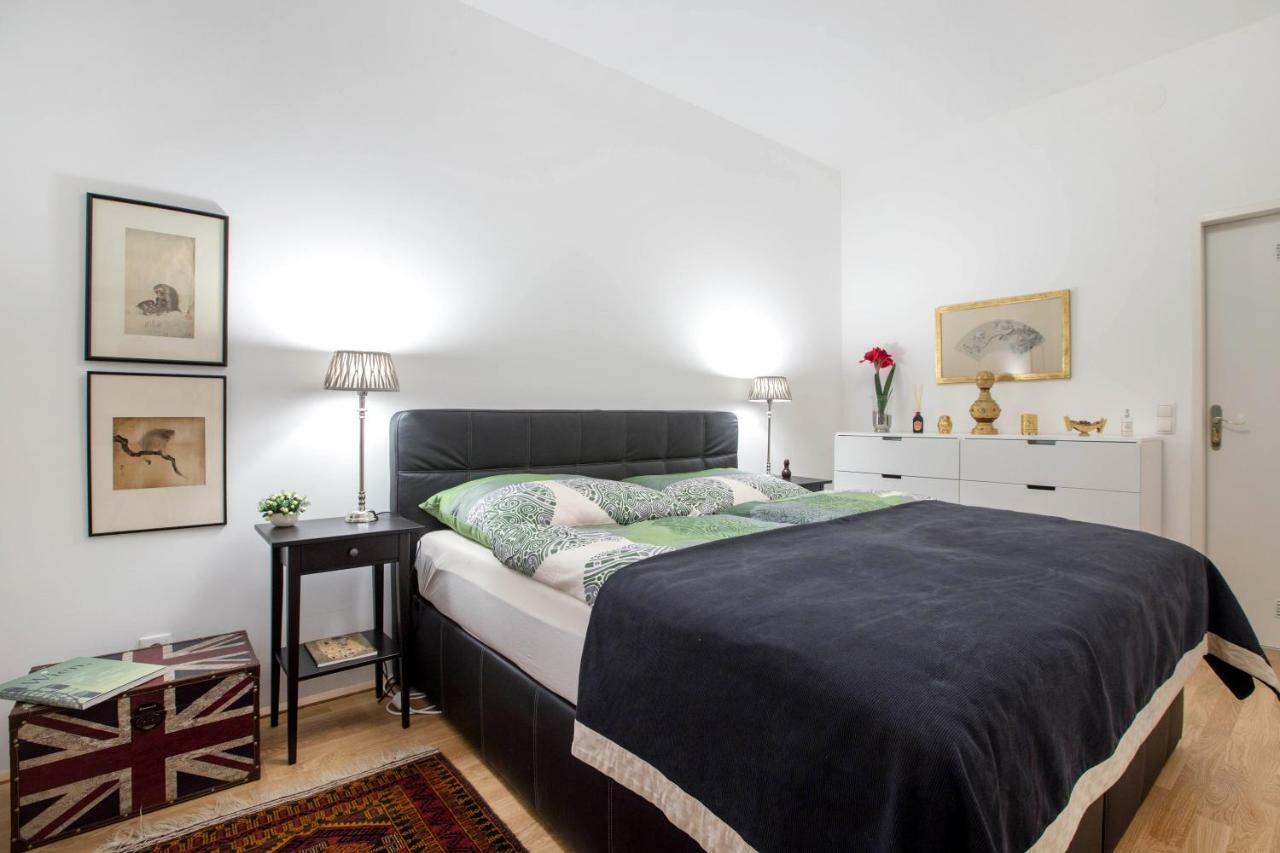 Apartment Schottenring Виена Екстериор снимка